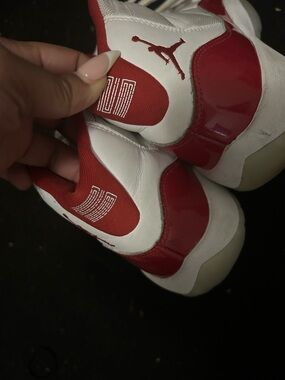 Jordan Kids White & Red Low-Top Sneakers